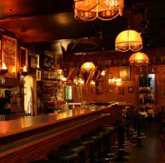 Goldener Spiegel gay bar, Vienna
