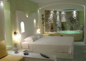 Santorini boutique hotel