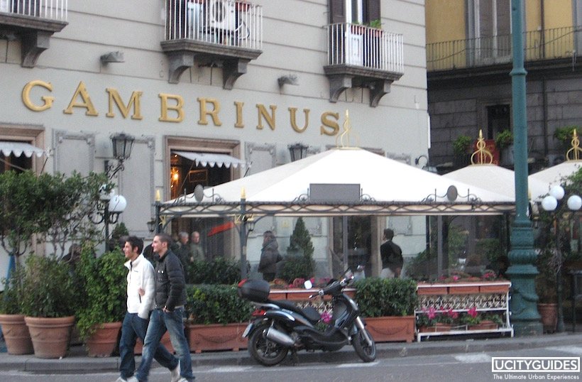 Gambrinus Café, Naples